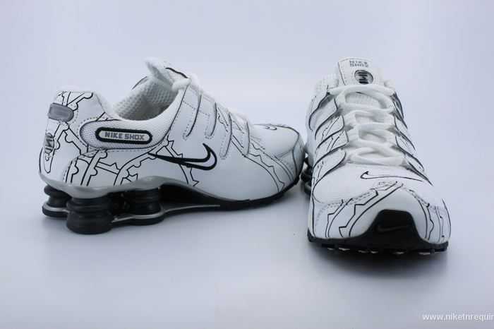 noir et blanc shox nz (1)